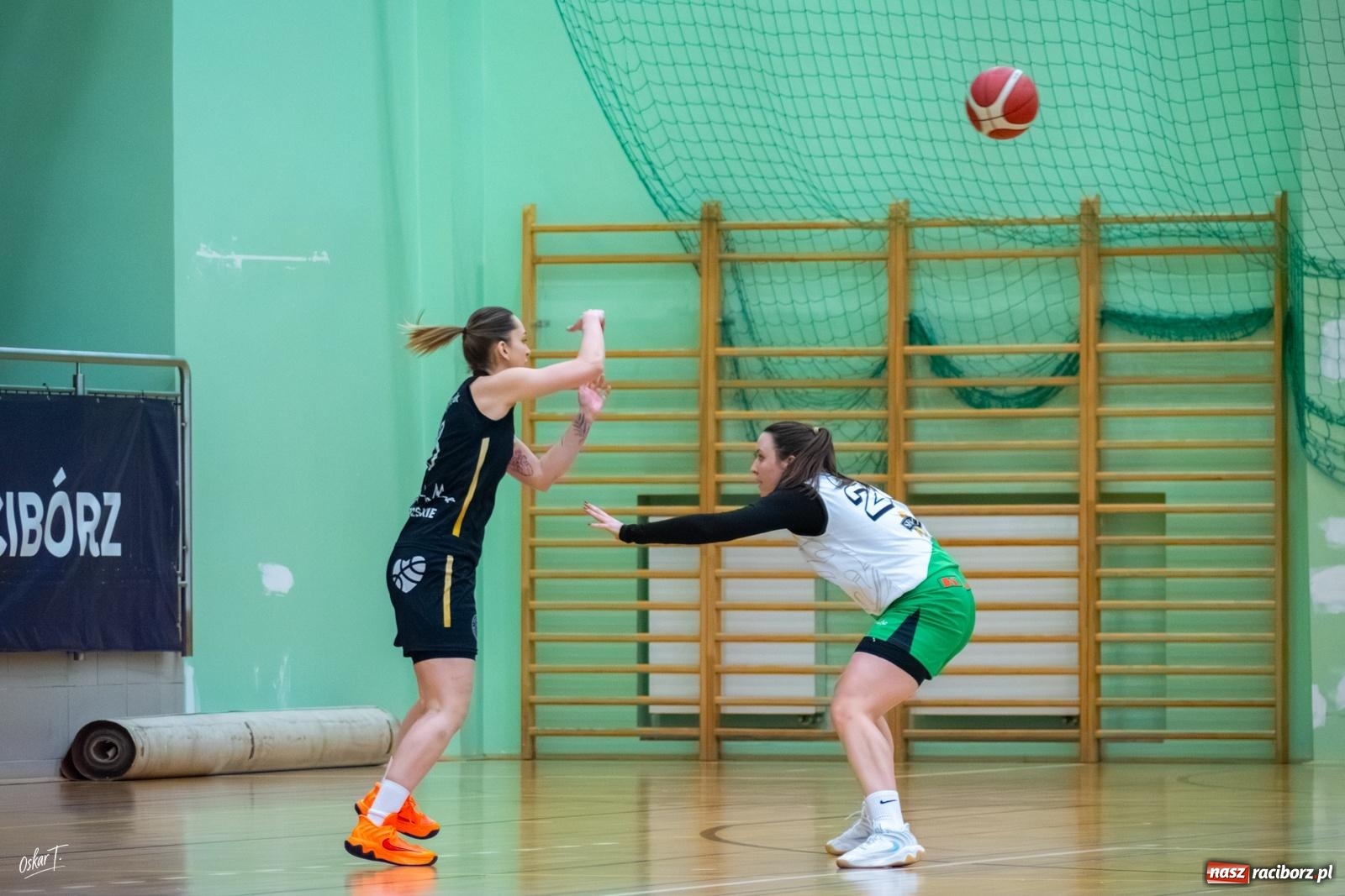 Zdjęcie w galerii na portalu naszraciborz.pl: Koszykówka: Zwycięstwo RKK z outsiderem na zakończenie sezonu [FOTO i WIDEO] wiadomości z regionu