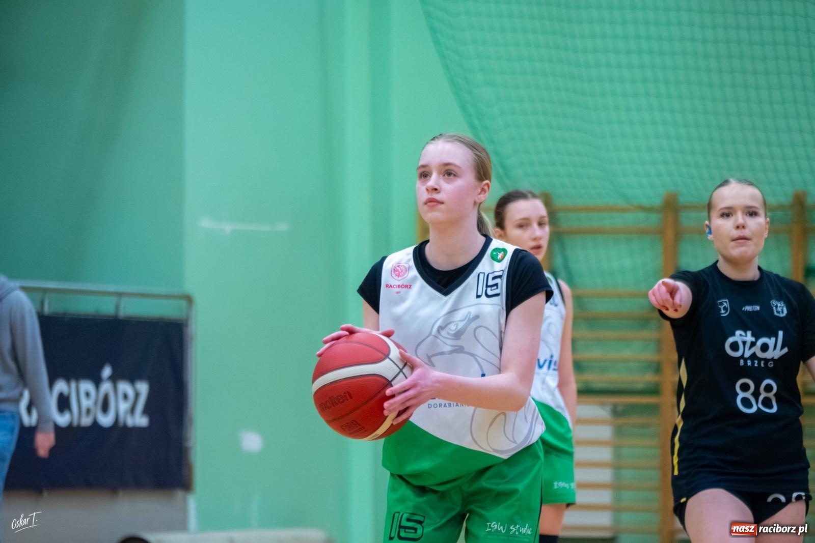 Zdjęcie w galerii na portalu naszraciborz.pl: Koszykówka: Zwycięstwo RKK z outsiderem na zakończenie sezonu [FOTO i WIDEO] wiadomości z regionu