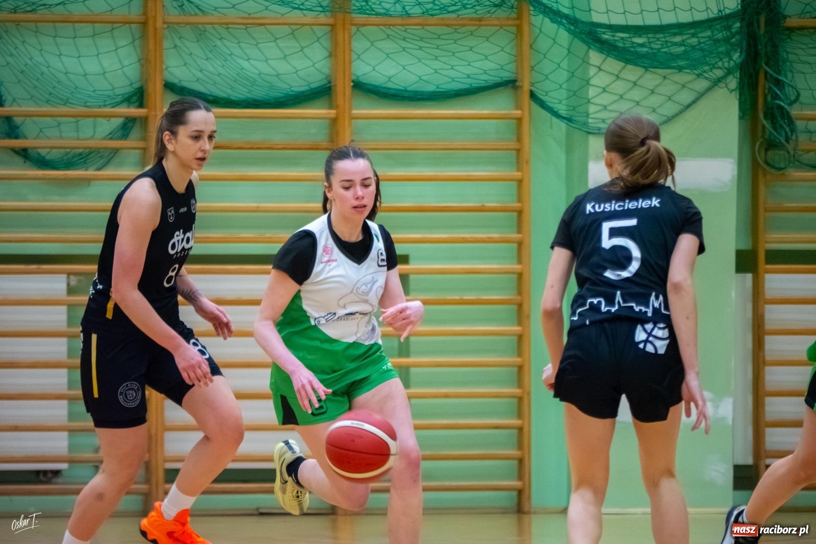 Zdjęcie w galerii na portalu naszraciborz.pl: Koszykówka: Zwycięstwo RKK z outsiderem na zakończenie sezonu [FOTO i WIDEO] wiadomości z regionu