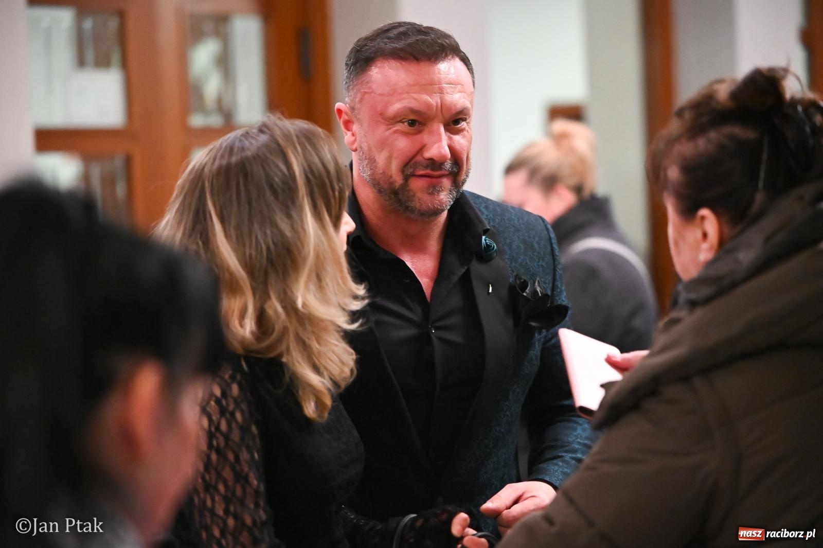 Zdjęcie w galerii na portalu naszraciborz.pl: 10 Tenorów – z miłości do kobiet. Muzyczne święto w Raciborskim Centrum Kultury [FOTO i WIDEO] wiadomości z regionu