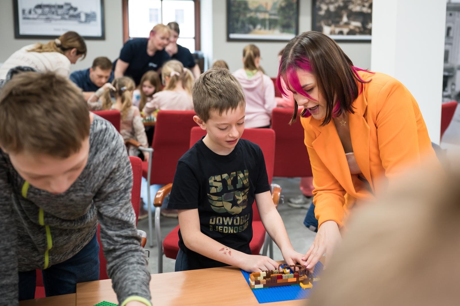 Zdjęcie w galerii na portalu naszraciborz.pl: Ponad pół miliona klocków na Zamku Piastowskim – ferie w Powiecie Raciborskim trwają wiadomości z regionu