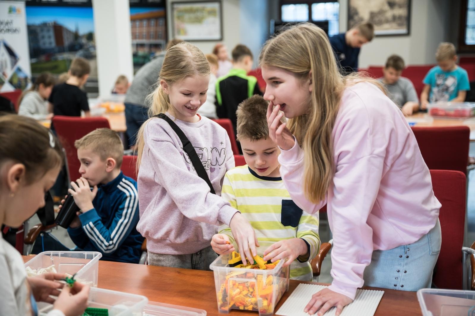 Zdjęcie w galerii na portalu naszraciborz.pl: Ponad pół miliona klocków na Zamku Piastowskim – ferie w Powiecie Raciborskim trwają wiadomości z regionu