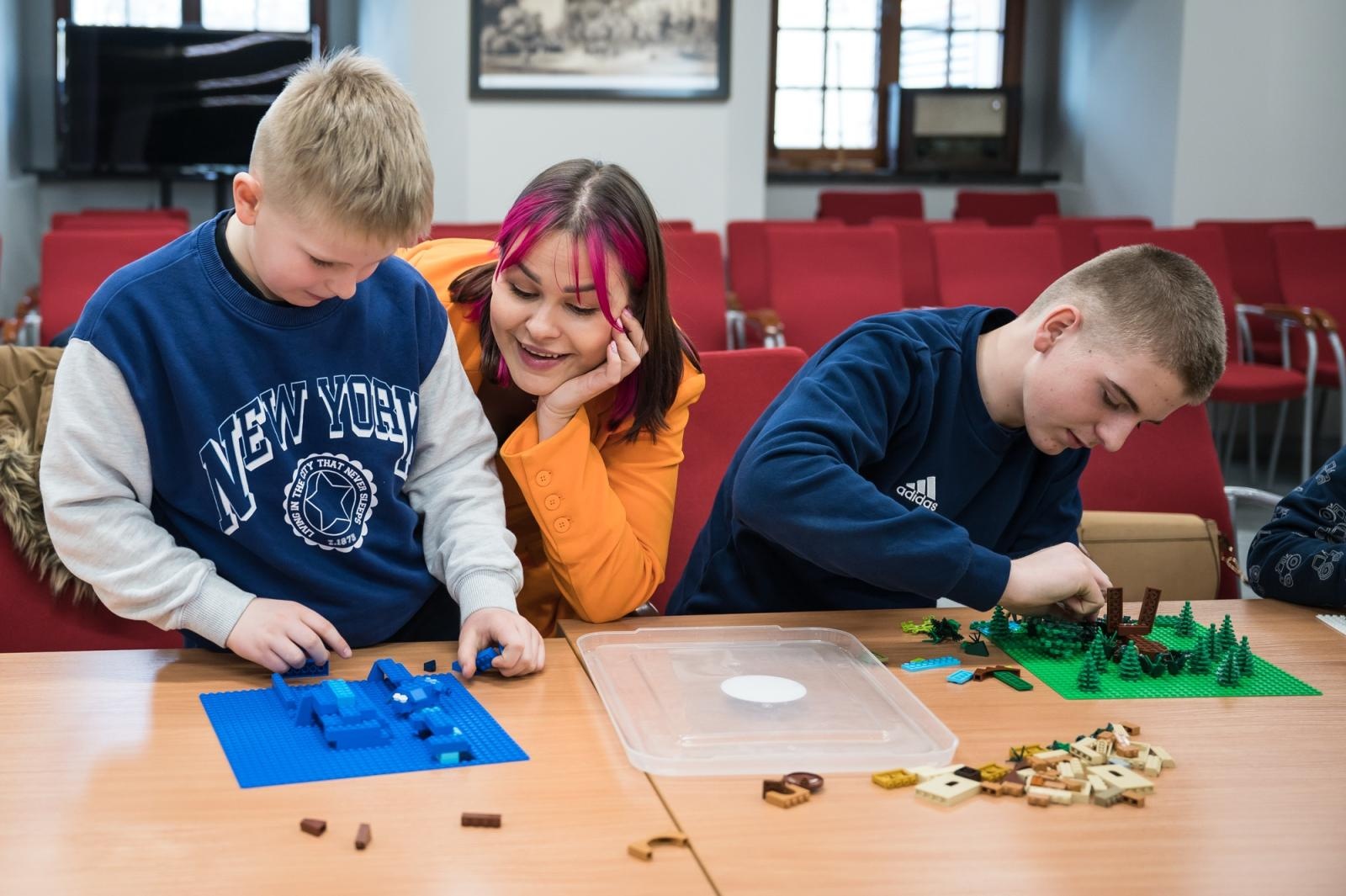 Zdjęcie w galerii na portalu naszraciborz.pl: Ponad pół miliona klocków na Zamku Piastowskim – ferie w Powiecie Raciborskim trwają wiadomości z regionu