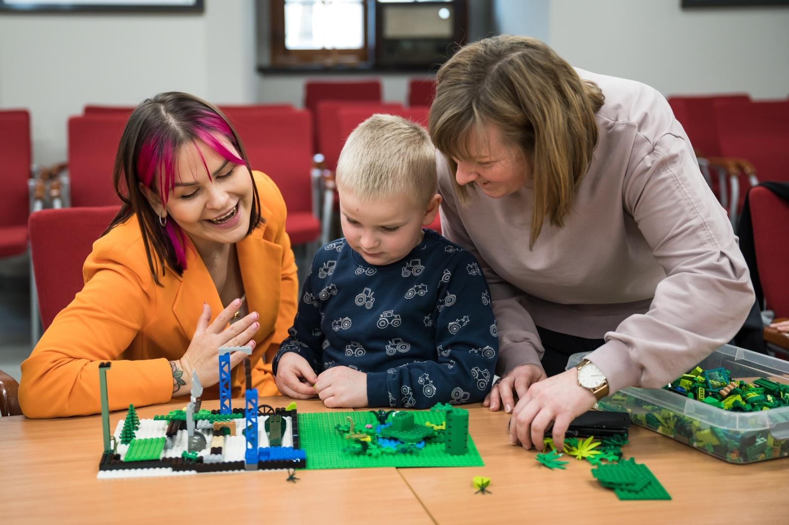 Zdjęcie w galerii na portalu naszraciborz.pl: Ponad pół miliona klocków na Zamku Piastowskim – ferie w Powiecie Raciborskim trwają wiadomości z regionu
