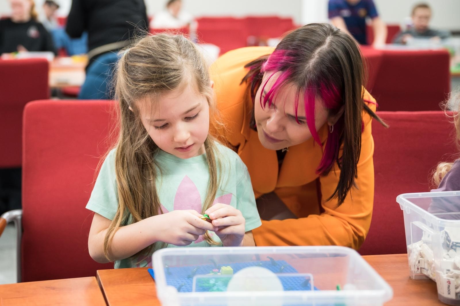 Zdjęcie w galerii na portalu naszraciborz.pl: Ponad pół miliona klocków na Zamku Piastowskim – ferie w Powiecie Raciborskim trwają wiadomości z regionu