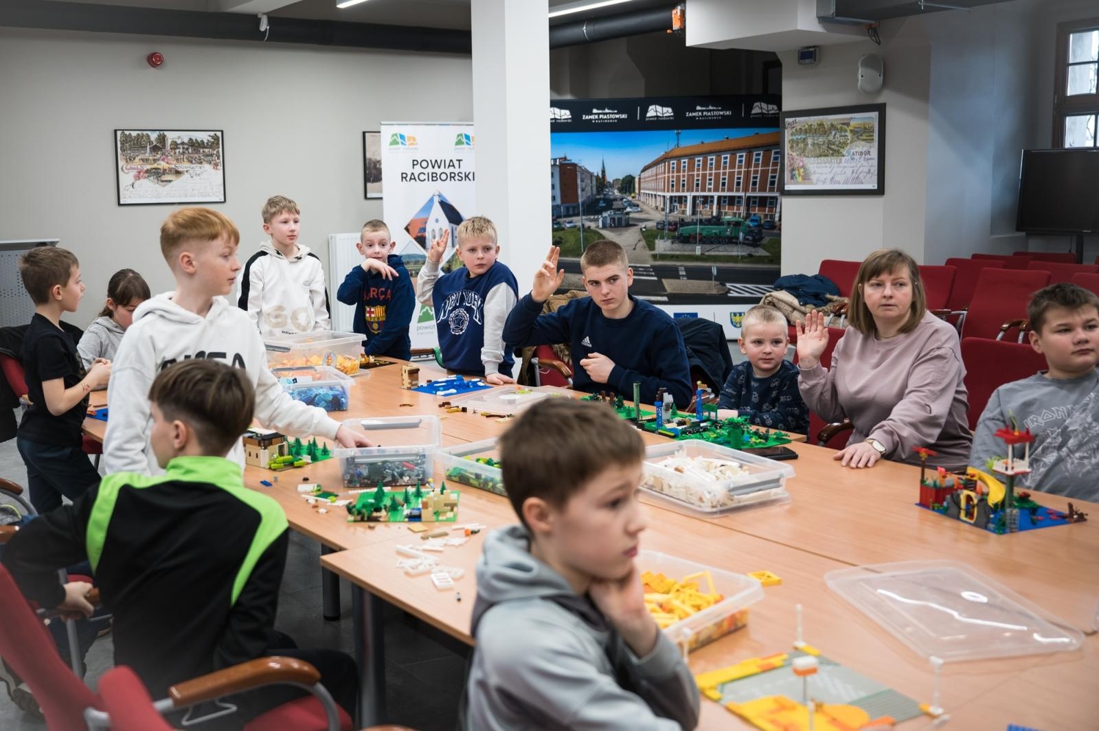 Zdjęcie w galerii na portalu naszraciborz.pl: Ponad pół miliona klocków na Zamku Piastowskim – ferie w Powiecie Raciborskim trwają wiadomości z regionu