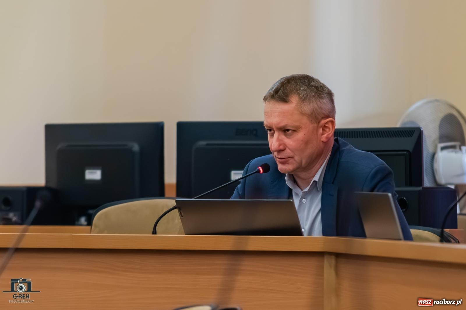 Zdjęcie w galerii na portalu naszraciborz.pl: Raciborskie schronisko dla zwierząt w centrum obrad komisji rozwoju wiadomości z regionu