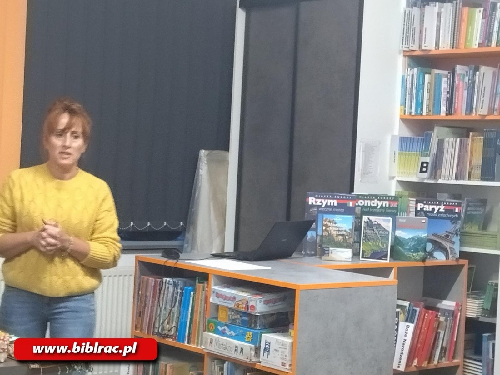 Zdjęcie w galerii na portalu naszraciborz.pl: Azjatycka przygoda w raciborskiej bibliotece – Tajlandia i Wietnam oczami podróżniczki wiadomości z regionu