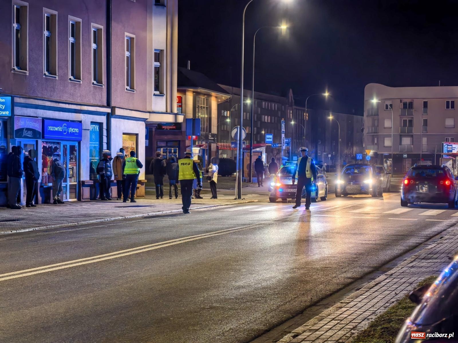 Zdjęcie w galerii na portalu naszraciborz.pl: Potrącenie 78-latka na przejściu dla pieszych przy ul. Opawskiej. Sprawcą 44-letni mieszkaniec Raciborza wiadomości z regionu