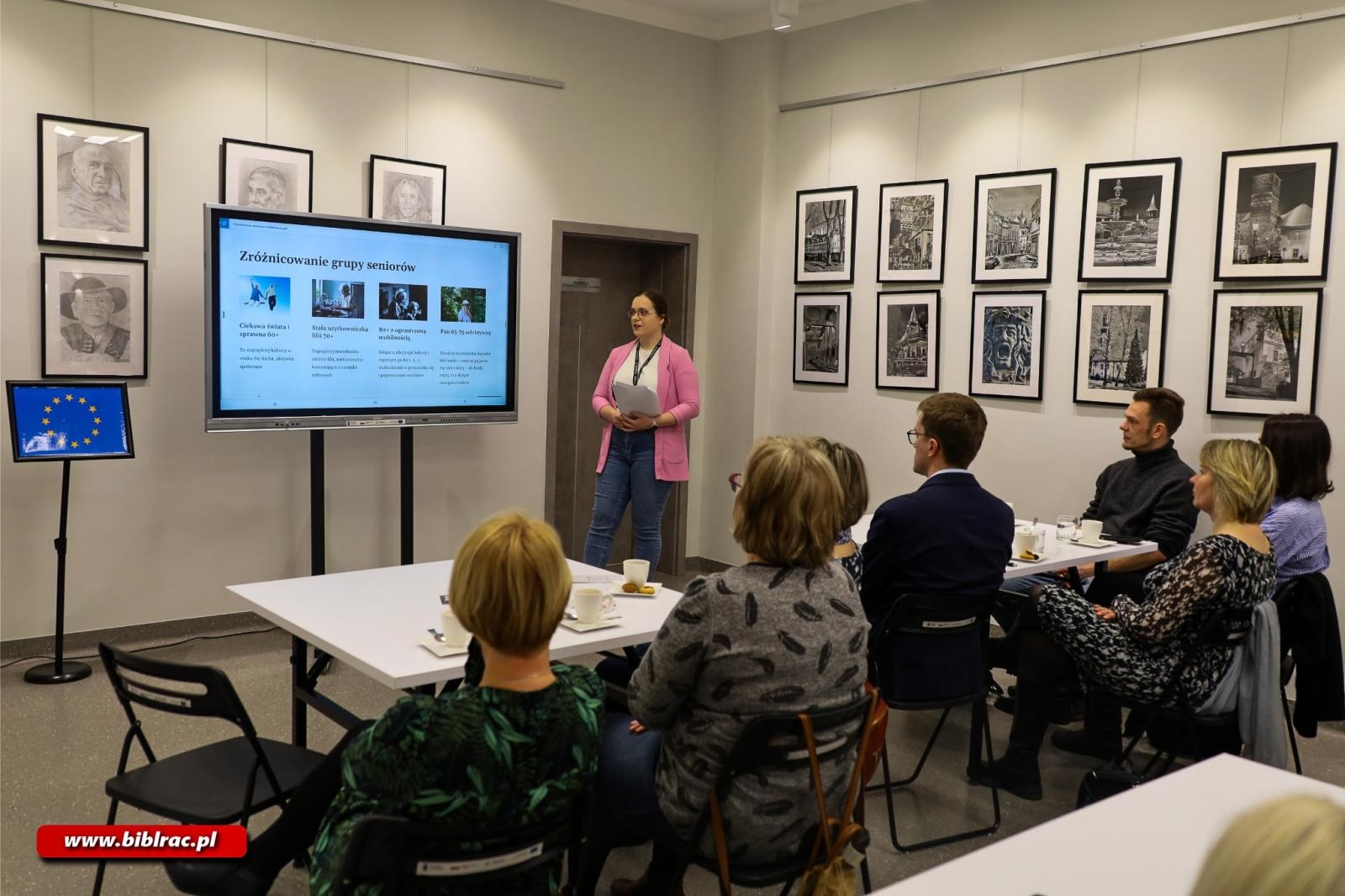 Zdjęcie w galerii na portalu naszraciborz.pl: Biblioteka nie oGRANICzA. Seminarium w Raciborzu wiadomości z regionu