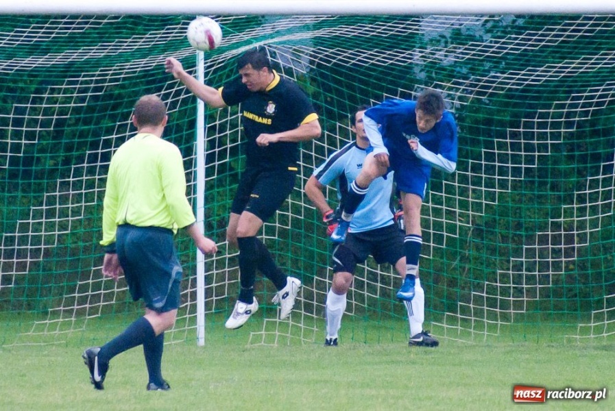 Zdjęcie w galerii na portalu naszraciborz.pl: Derby powiatu na remis wiadomości z regionu