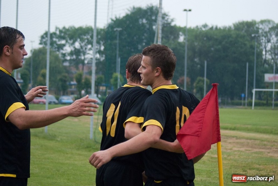 Zdjęcie w galerii na portalu naszraciborz.pl: Derby powiatu na remis wiadomości z regionu