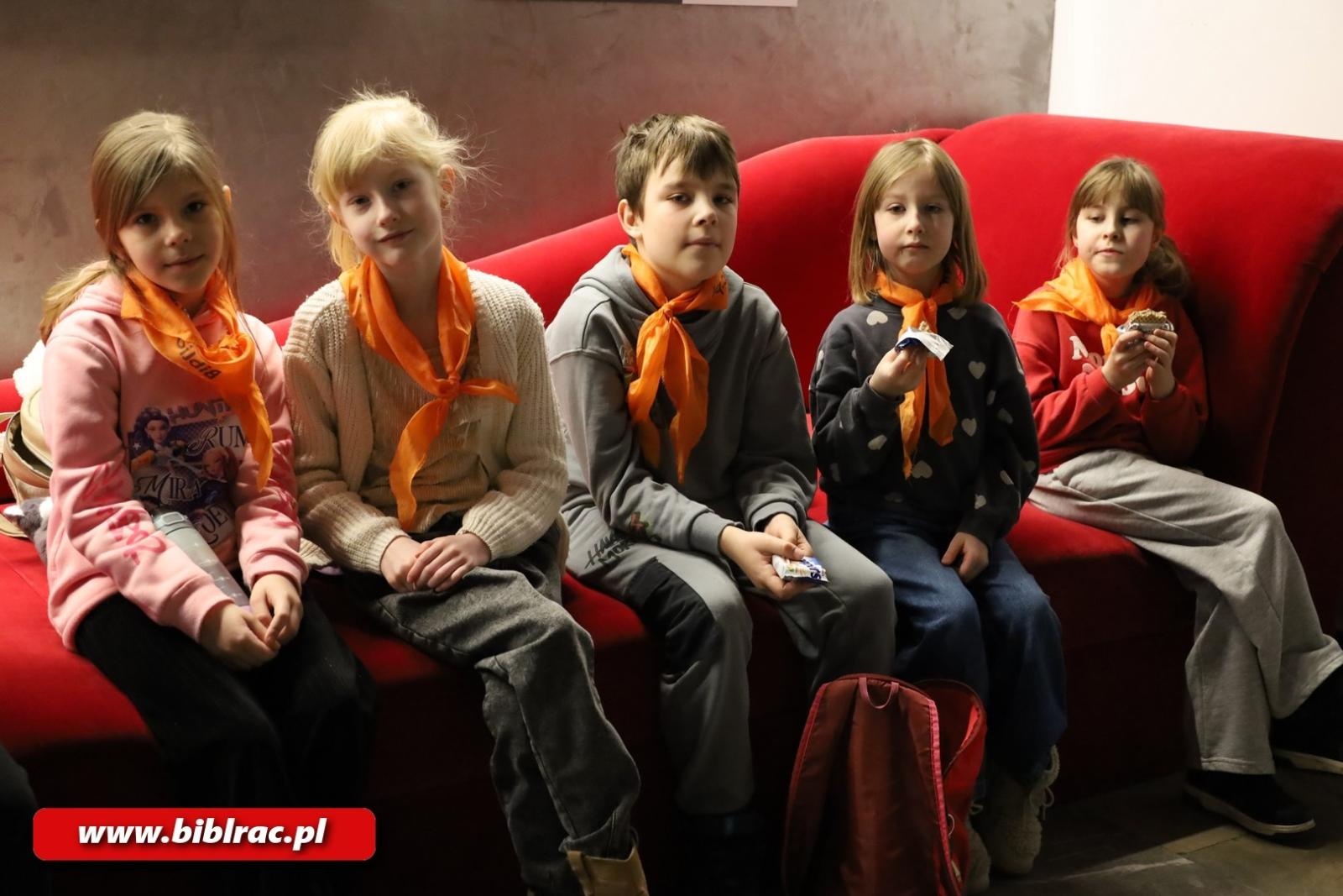 Zdjęcie w galerii na portalu naszraciborz.pl: Z biblioteki na teatralną scenę - spotkanie z Tuwimem w Gliwicach wiadomości z regionu