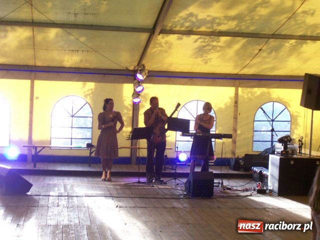 Zdjęcie w galerii na portalu naszraciborz.pl: Majówka konna w Krowiarkach wiadomości z regionu