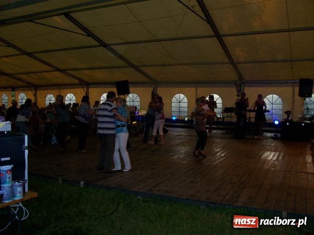 Zdjęcie w galerii na portalu naszraciborz.pl: Majówka konna w Krowiarkach wiadomości z regionu