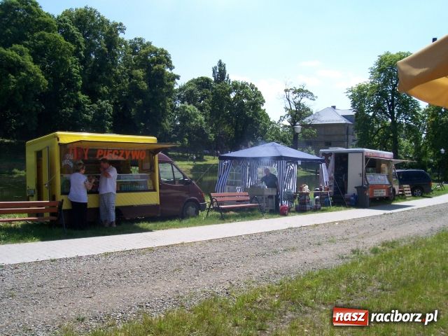 Zdjęcie w galerii na portalu naszraciborz.pl: Majówka konna w Krowiarkach wiadomości z regionu