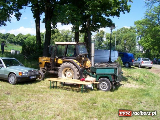 Zdjęcie w galerii na portalu naszraciborz.pl: Majówka konna w Krowiarkach wiadomości z regionu