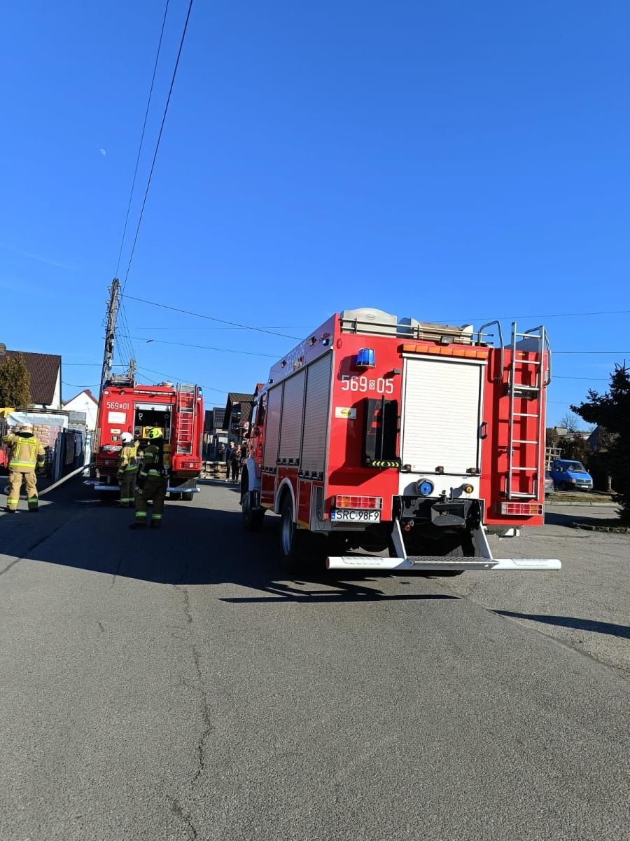 Zdjęcie w galerii na portalu naszraciborz.pl: Dym nad sklepem, kolizja na Wrocławskiej i fałszywy alarm w restauracji [RAPORT 998] wiadomości z regionu