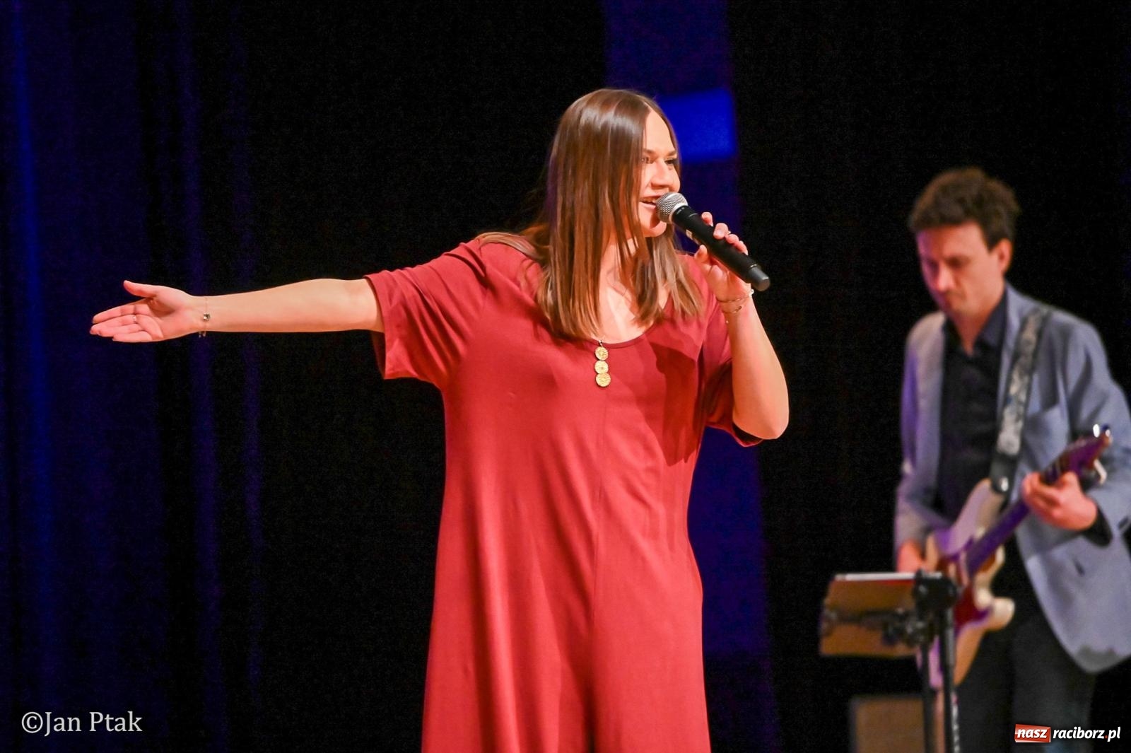 Zdjęcie w galerii na portalu naszraciborz.pl: Zielono mi… ocalić od zapomnienia. Walentynkowa gala w Raciborzu pełna wzruszeń wiadomości z regionu