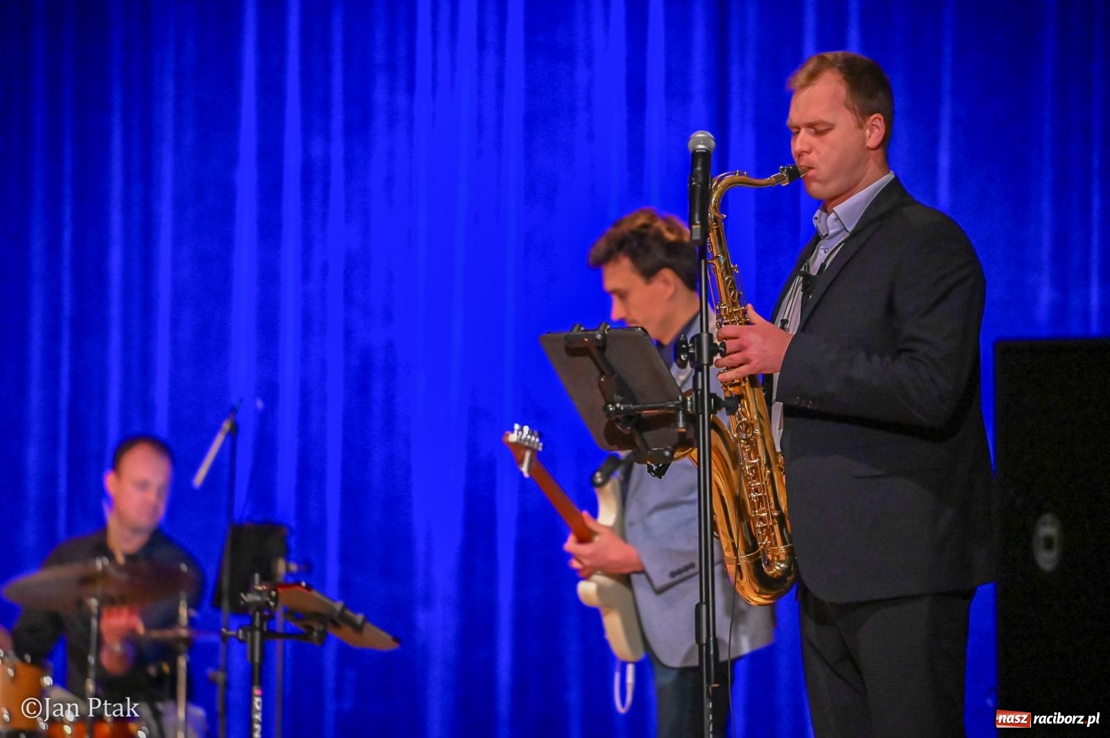 Zdjęcie w galerii na portalu naszraciborz.pl: Zielono mi… ocalić od zapomnienia. Walentynkowa gala w Raciborzu pełna wzruszeń wiadomości z regionu