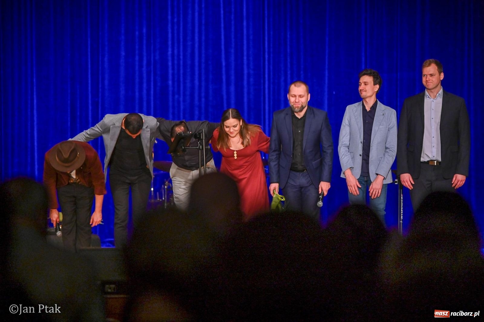 Zdjęcie w galerii na portalu naszraciborz.pl: Zielono mi… ocalić od zapomnienia. Walentynkowa gala w Raciborzu pełna wzruszeń wiadomości z regionu