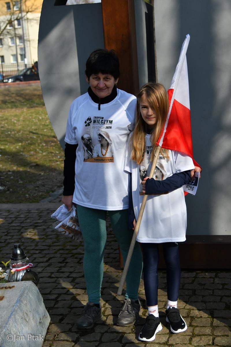 Zdjęcie w galerii na portalu naszraciborz.pl: Blisko 100 uczestników na starcie XIV Biegu Tropem Wilczym w Raciborzu wiadomości z regionu