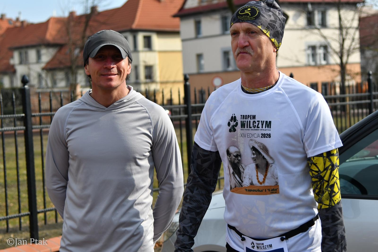 Zdjęcie w galerii na portalu naszraciborz.pl: Blisko 100 uczestników na starcie XIV Biegu Tropem Wilczym w Raciborzu wiadomości z regionu