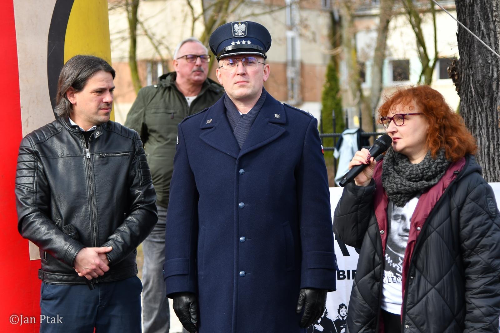 Zdjęcie w galerii na portalu naszraciborz.pl: Blisko 100 uczestników na starcie XIV Biegu Tropem Wilczym w Raciborzu wiadomości z regionu