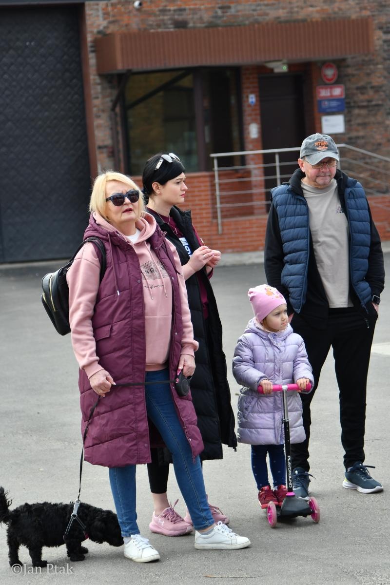 Zdjęcie w galerii na portalu naszraciborz.pl: Blisko 100 uczestników na starcie XIV Biegu Tropem Wilczym w Raciborzu wiadomości z regionu
