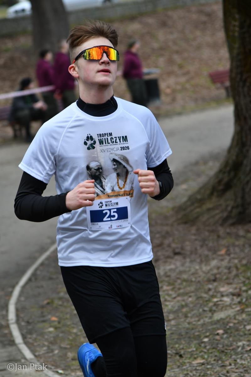 Zdjęcie w galerii na portalu naszraciborz.pl: Blisko 100 uczestników na starcie XIV Biegu Tropem Wilczym w Raciborzu wiadomości z regionu