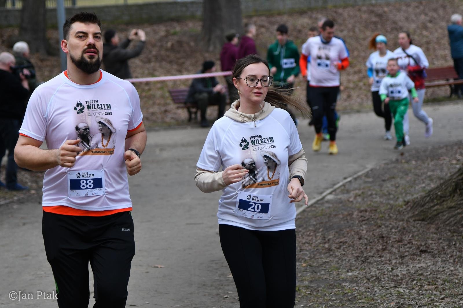 Zdjęcie w galerii na portalu naszraciborz.pl: Blisko 100 uczestników na starcie XIV Biegu Tropem Wilczym w Raciborzu wiadomości z regionu