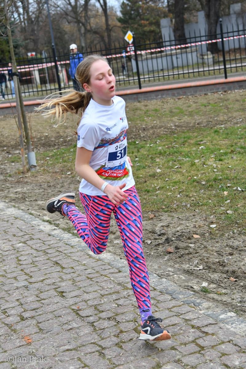 Zdjęcie w galerii na portalu naszraciborz.pl: Blisko 100 uczestników na starcie XIV Biegu Tropem Wilczym w Raciborzu wiadomości z regionu