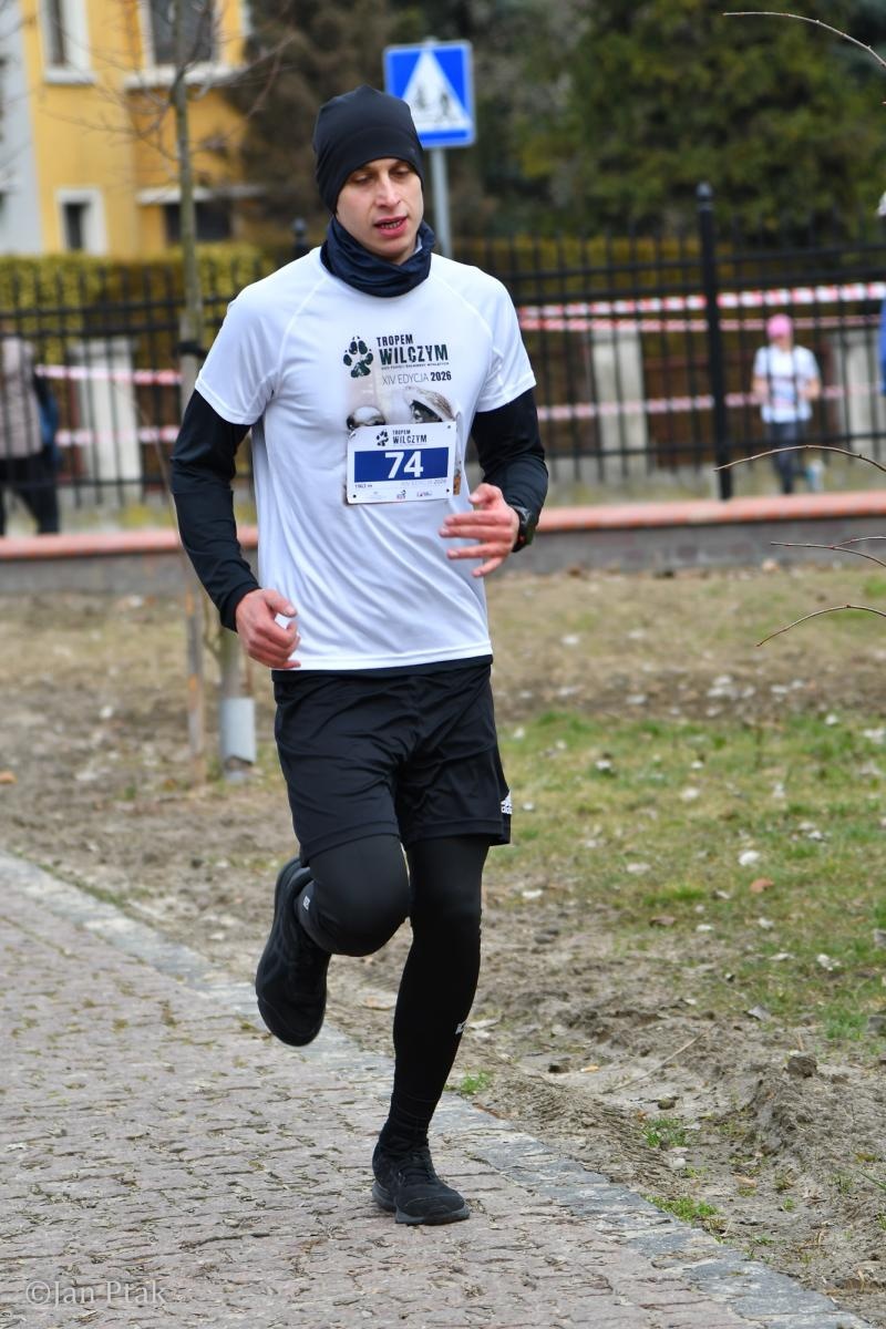 Zdjęcie w galerii na portalu naszraciborz.pl: Blisko 100 uczestników na starcie XIV Biegu Tropem Wilczym w Raciborzu wiadomości z regionu