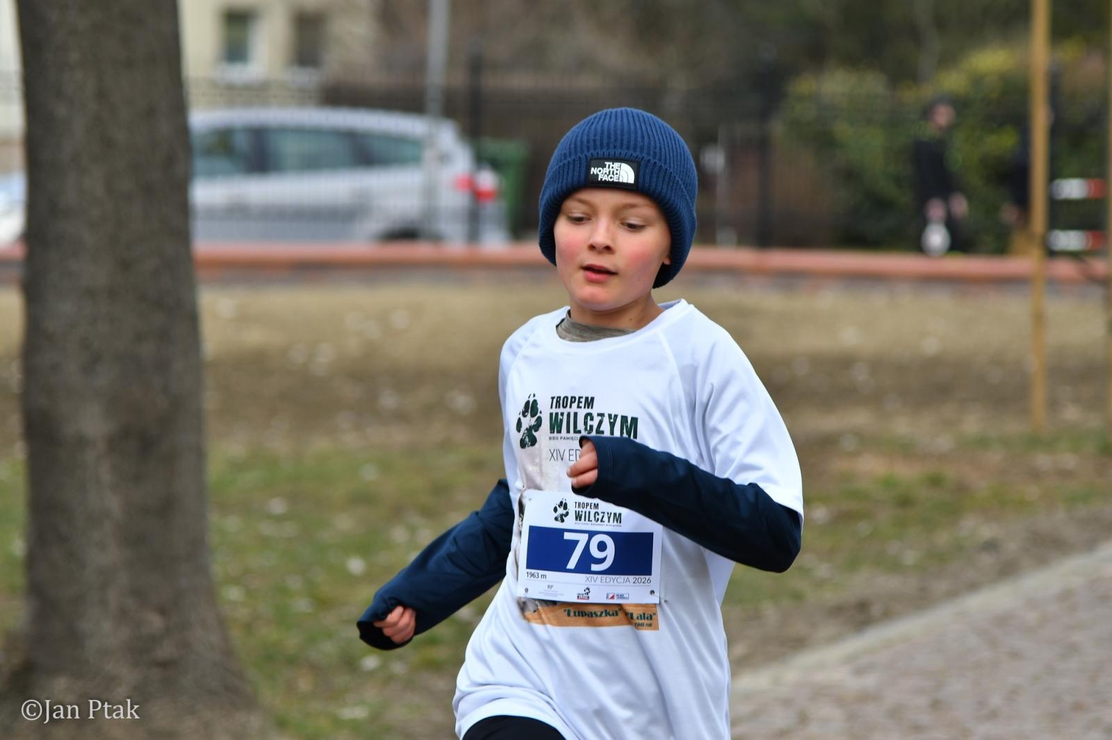 Zdjęcie w galerii na portalu naszraciborz.pl: Blisko 100 uczestników na starcie XIV Biegu Tropem Wilczym w Raciborzu wiadomości z regionu