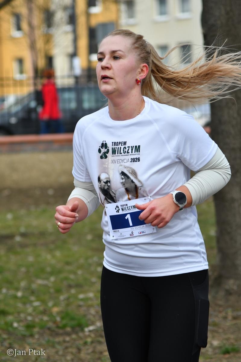 Zdjęcie w galerii na portalu naszraciborz.pl: Blisko 100 uczestników na starcie XIV Biegu Tropem Wilczym w Raciborzu wiadomości z regionu