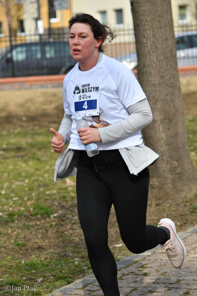 Zdjęcie w galerii na portalu naszraciborz.pl: Blisko 100 uczestników na starcie XIV Biegu Tropem Wilczym w Raciborzu wiadomości z regionu