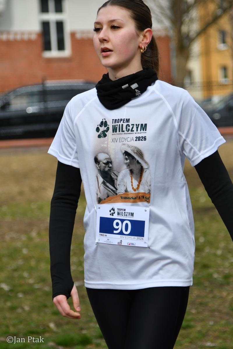 Zdjęcie w galerii na portalu naszraciborz.pl: Blisko 100 uczestników na starcie XIV Biegu Tropem Wilczym w Raciborzu wiadomości z regionu