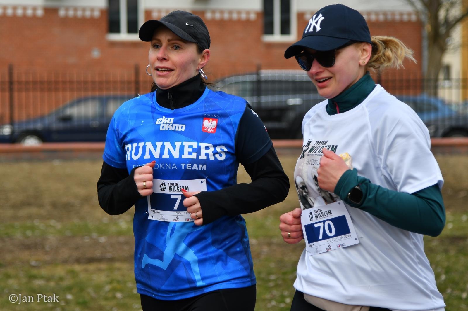 Zdjęcie w galerii na portalu naszraciborz.pl: Blisko 100 uczestników na starcie XIV Biegu Tropem Wilczym w Raciborzu wiadomości z regionu