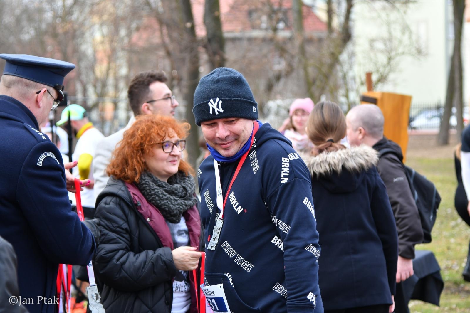 Zdjęcie w galerii na portalu naszraciborz.pl: Blisko 100 uczestników na starcie XIV Biegu Tropem Wilczym w Raciborzu wiadomości z regionu