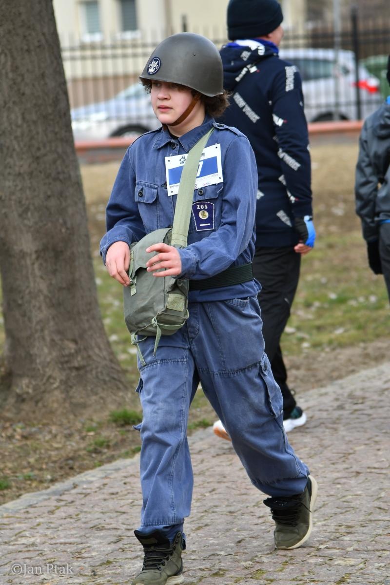 Zdjęcie w galerii na portalu naszraciborz.pl: Blisko 100 uczestników na starcie XIV Biegu Tropem Wilczym w Raciborzu wiadomości z regionu