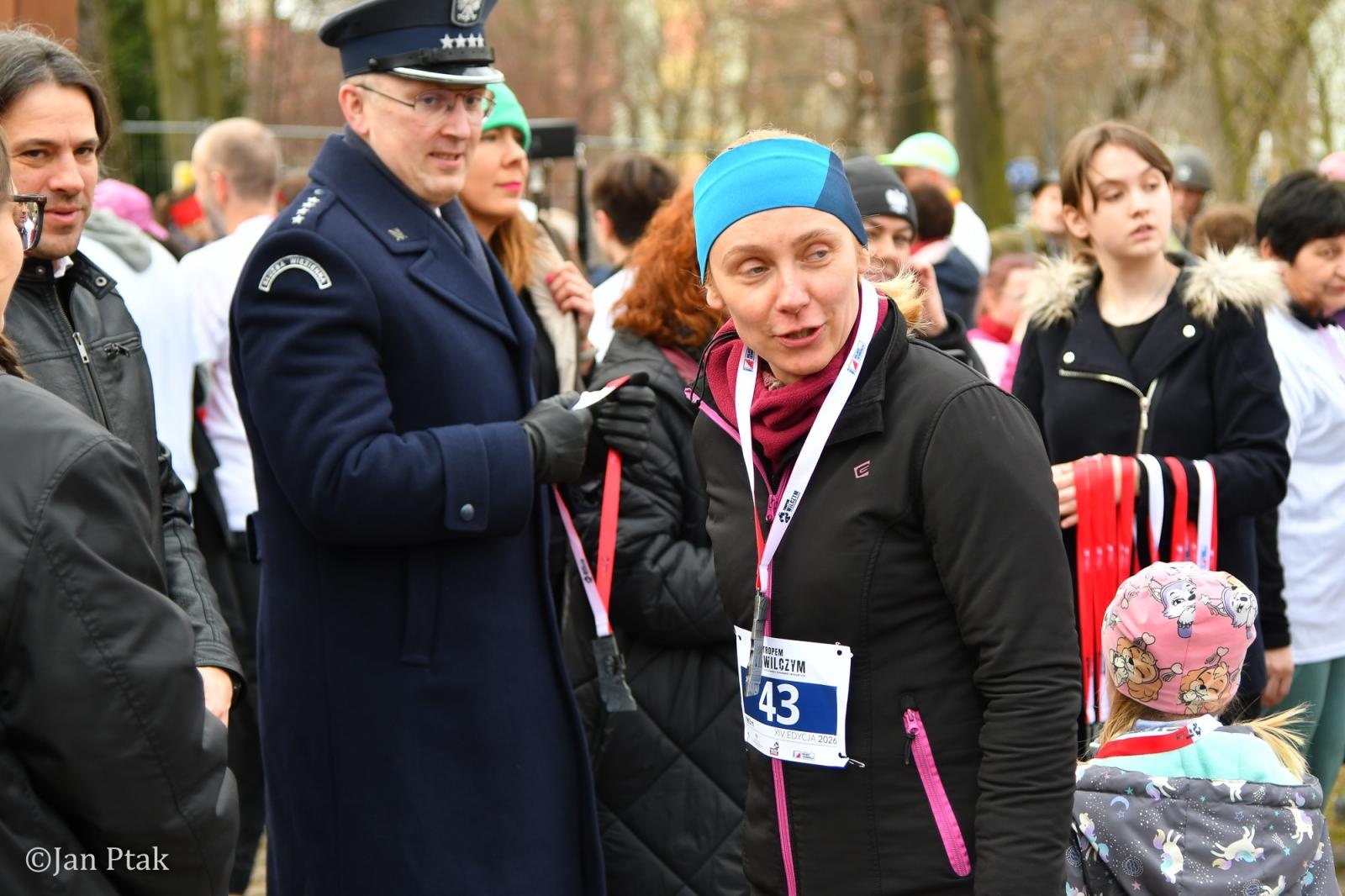 Zdjęcie w galerii na portalu naszraciborz.pl: Blisko 100 uczestników na starcie XIV Biegu Tropem Wilczym w Raciborzu wiadomości z regionu