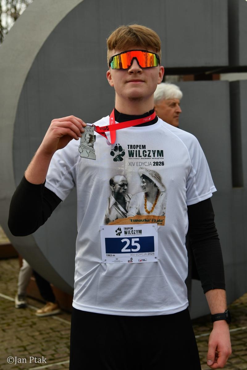 Zdjęcie w galerii na portalu naszraciborz.pl: Blisko 100 uczestników na starcie XIV Biegu Tropem Wilczym w Raciborzu wiadomości z regionu