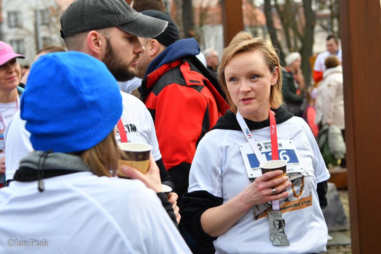 Zdjęcie w galerii na portalu naszraciborz.pl: Blisko 100 uczestników na starcie XIV Biegu Tropem Wilczym w Raciborzu wiadomości z regionu