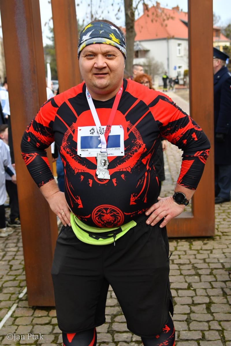 Zdjęcie w galerii na portalu naszraciborz.pl: Blisko 100 uczestników na starcie XIV Biegu Tropem Wilczym w Raciborzu wiadomości z regionu