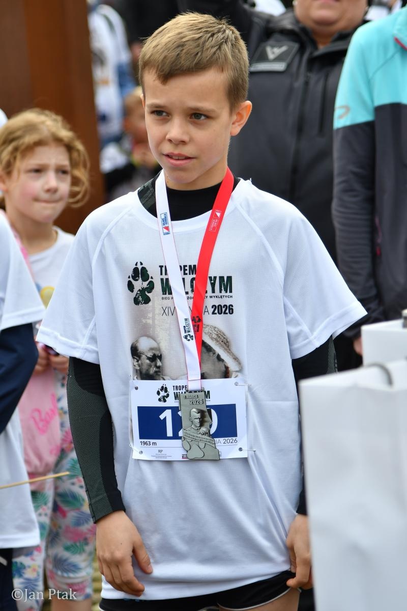 Zdjęcie w galerii na portalu naszraciborz.pl: Blisko 100 uczestników na starcie XIV Biegu Tropem Wilczym w Raciborzu wiadomości z regionu