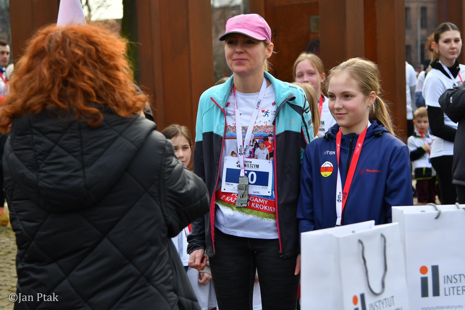 Zdjęcie w galerii na portalu naszraciborz.pl: Blisko 100 uczestników na starcie XIV Biegu Tropem Wilczym w Raciborzu wiadomości z regionu