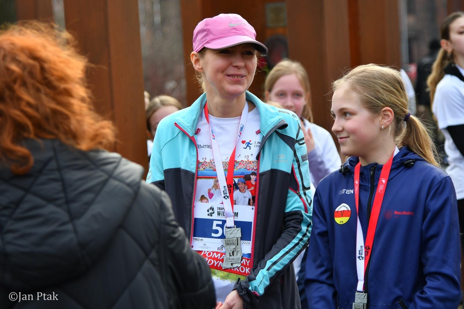 Zdjęcie w galerii na portalu naszraciborz.pl: Blisko 100 uczestników na starcie XIV Biegu Tropem Wilczym w Raciborzu wiadomości z regionu