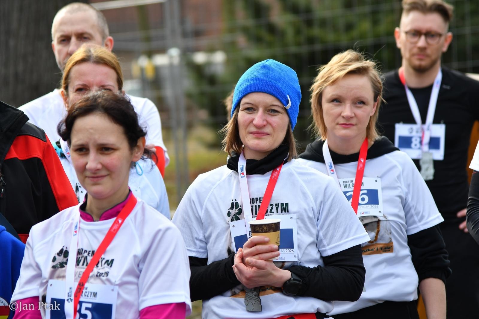 Zdjęcie w galerii na portalu naszraciborz.pl: Blisko 100 uczestników na starcie XIV Biegu Tropem Wilczym w Raciborzu wiadomości z regionu