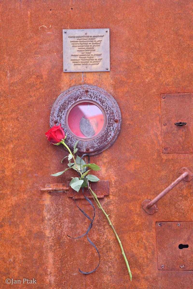 Zdjęcie w galerii na portalu naszraciborz.pl: Blisko 100 uczestników na starcie XIV Biegu Tropem Wilczym w Raciborzu wiadomości z regionu