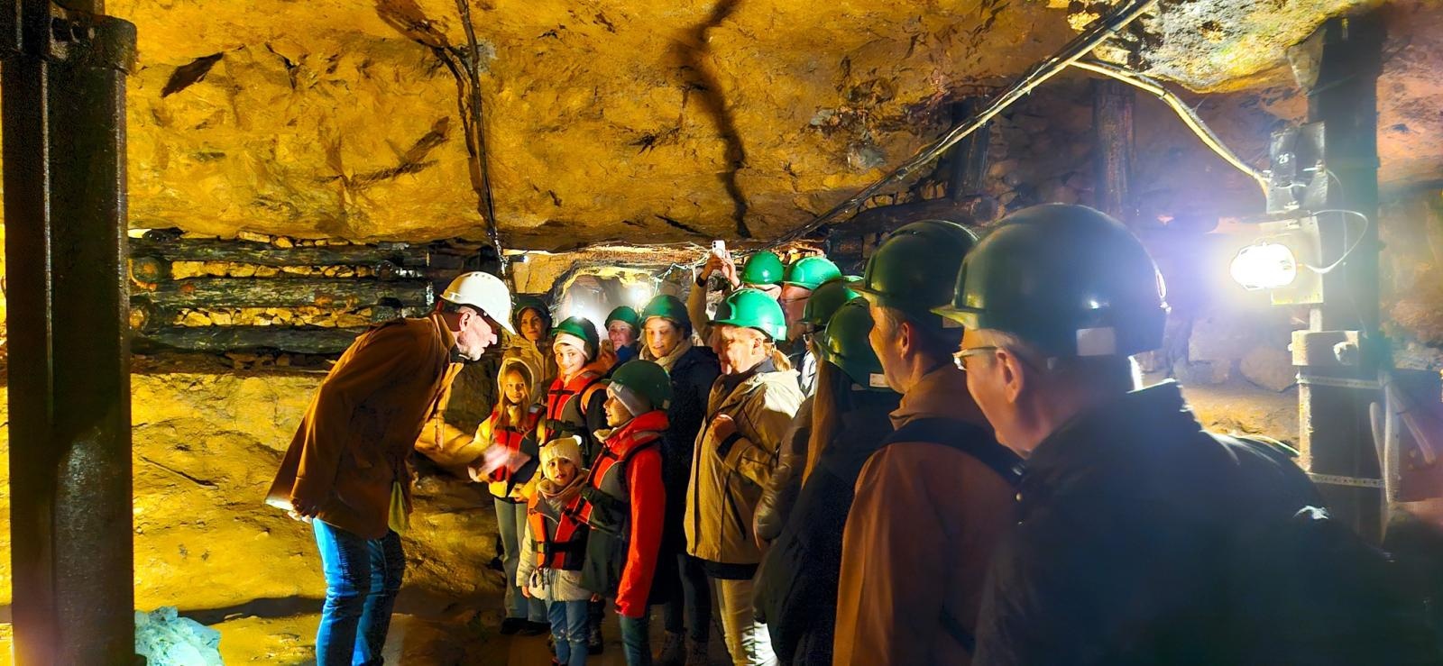 Zdjęcie w galerii na portalu naszraciborz.pl: Raciborzanie zwiedzili Kopalnię Srebra w Tarnowskich Górach wiadomości z regionu